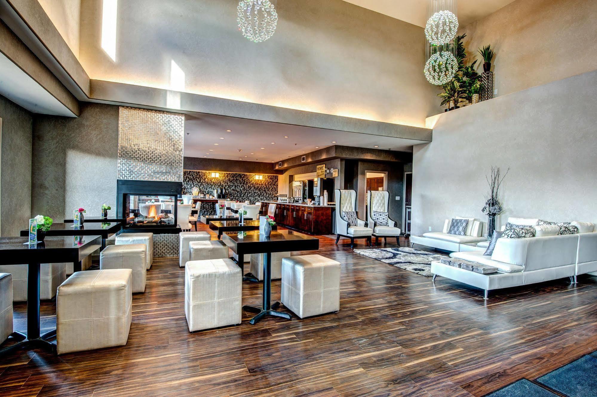 Home Inn & Suites Yorkton Eksteriør billede